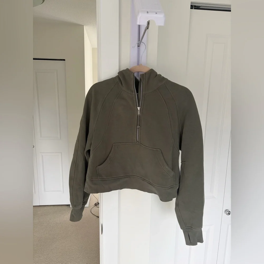 Lululemon Scuba Half Zip - Picture 3 of 5